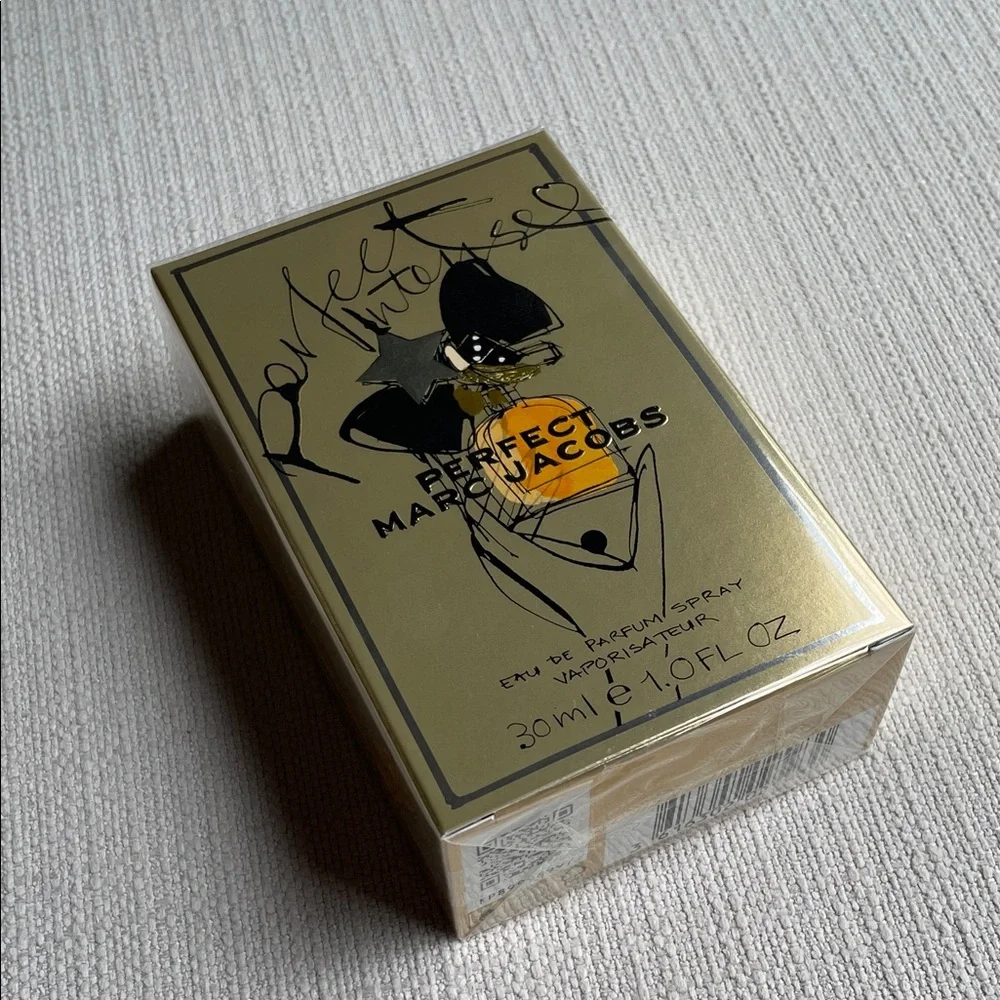 Marc Jacobs PERFECT INTENSE with Jasmine & Sandalwood 1oz fragrance